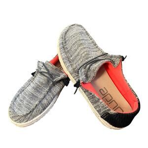 HEYDUDE Women's Wendy Shoes Stretch Denim and Corduroy Size 9 - Blue/Hot Pink